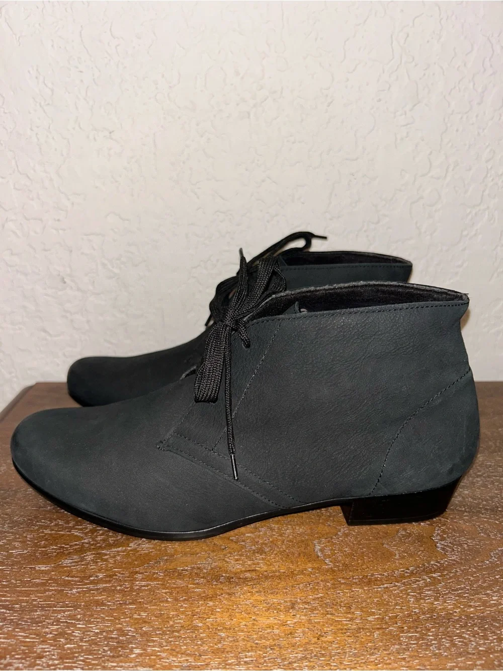 Munro Slip On Lace Up Leather Ankle Bootie Boot Shoes